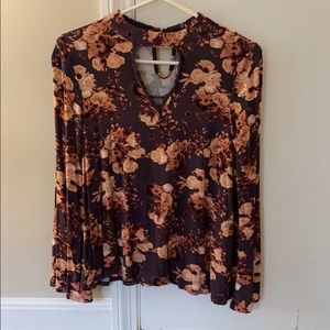Floral print blouse